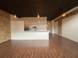 2918 N Clark St #1, Chicago, IL 60657