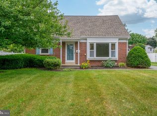 2365 State St, East Petersburg, PA 17520