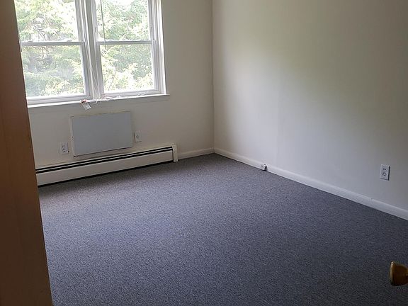 5th image of 6117 171st St #2