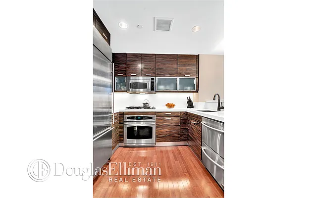 Sold by Douglas Elliman | media 21