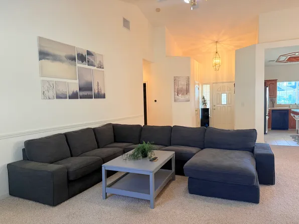 (undisclosed Address), Fresno, CA 93720