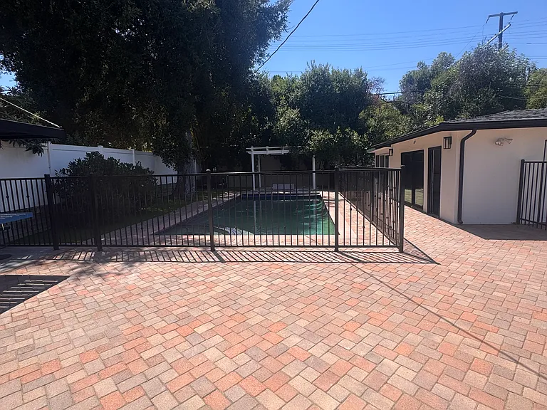 4825 San Feliciano Dr — Photo 31