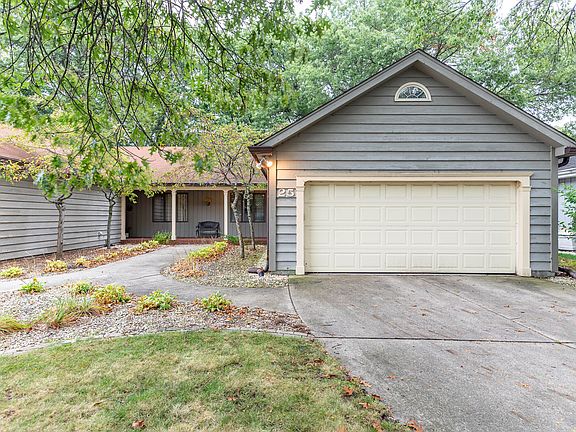 2nd image of 25 Woodhollow Dr