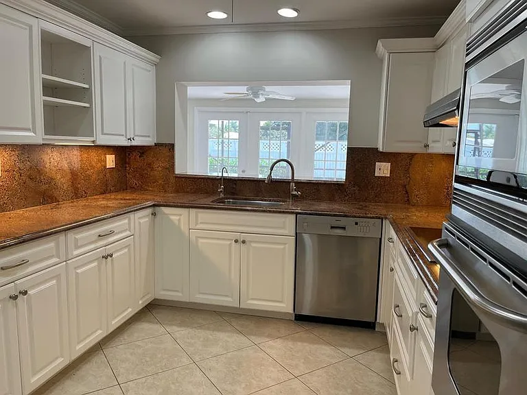 1288 SW 7th St — Photo 9