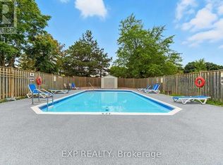 6720 Glen Erin Dr #201, Mississauga, ON L5N 3K8