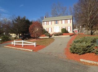 19 Almont St, Lowell, MA 01852