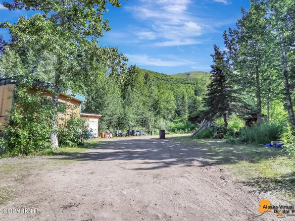 2352 N River Cir, Eagle River, AK 99577