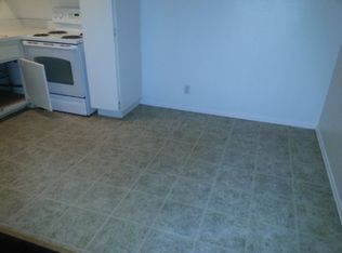 38622 Larkin Ave APT 4, Palmdale, CA 93550