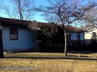 72 S Cooks Bridge Rd, Jackson, NJ 08527