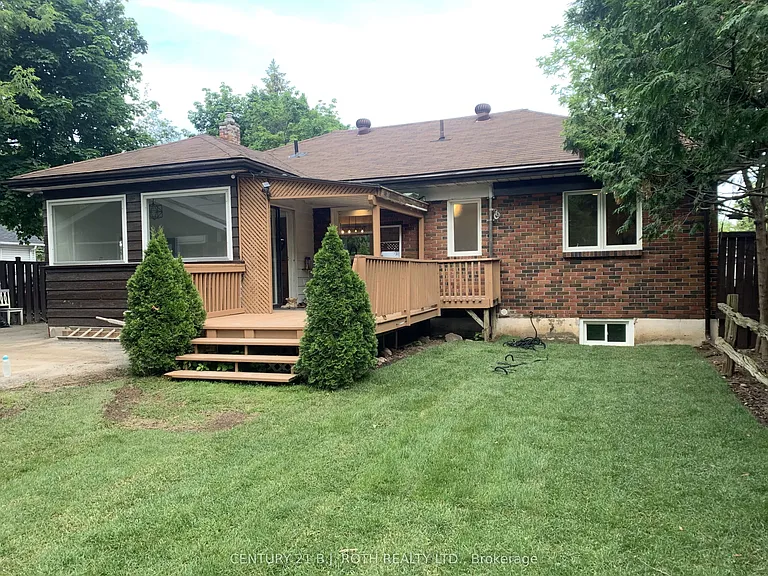 156 Puget St — Photo 14