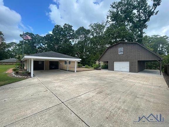 3rd image of 507 Terre Haute Pl