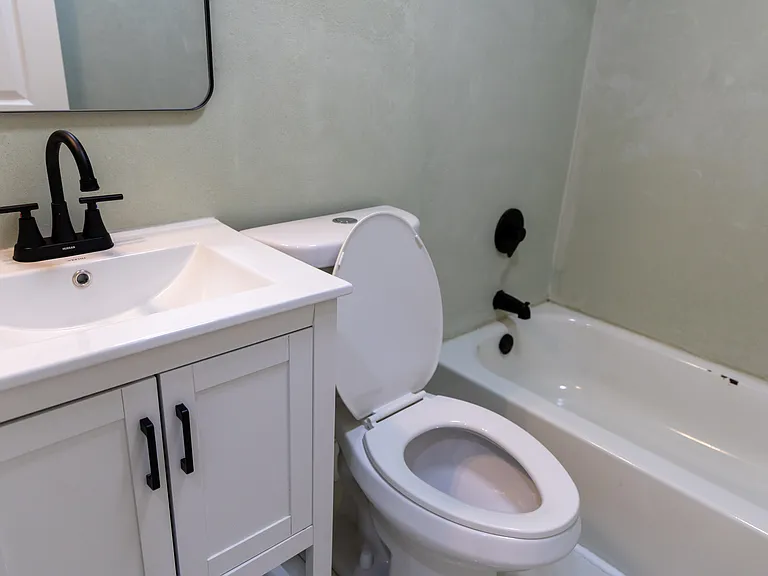11 Jefferson St #2B — Photo 5