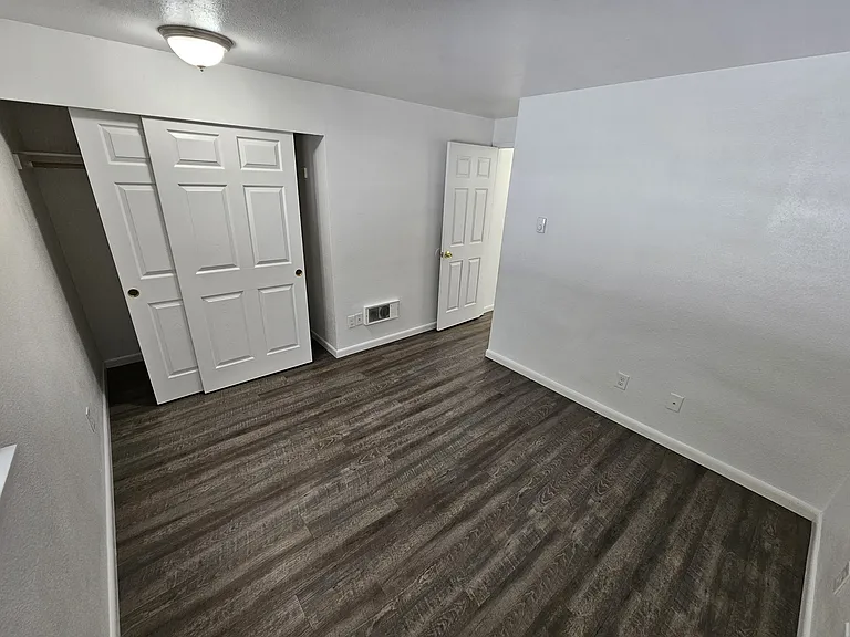226 Little St SW #3 — Photo 17