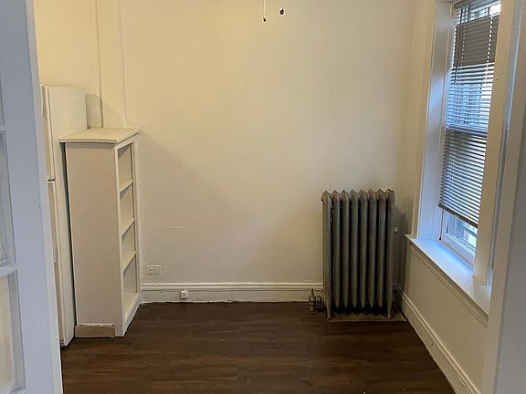 2nd image of 713 W Garfield Blvd #1B