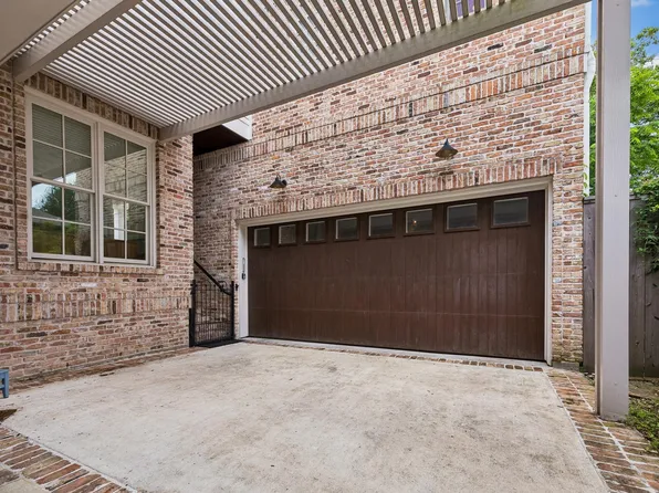 1819 Banks St, Houston, TX 77098