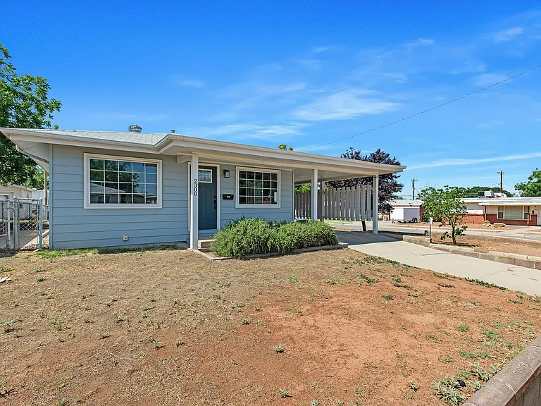 2300 Aspen Dr — Photo 1
