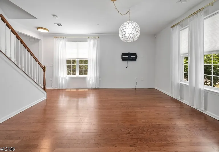 101 Birch Ct — Photo 9