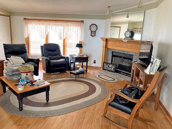3rd image of 102 Norway Dr #102