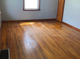 3712 Oakwood St, Erie, PA 16508