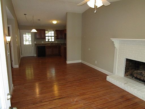 2nd image of 1724 Todd Dr
