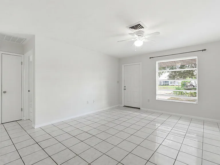 1195 S Alhambra Cir #1 — Photo 9