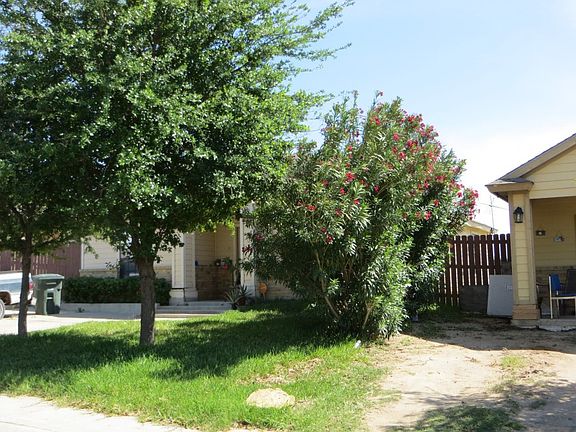 2nd image of 2207 Los Olivos Ln