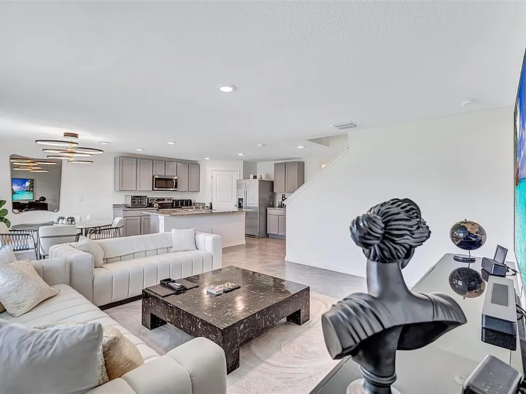 7601 Rosewood Garden Loop — Photo 19