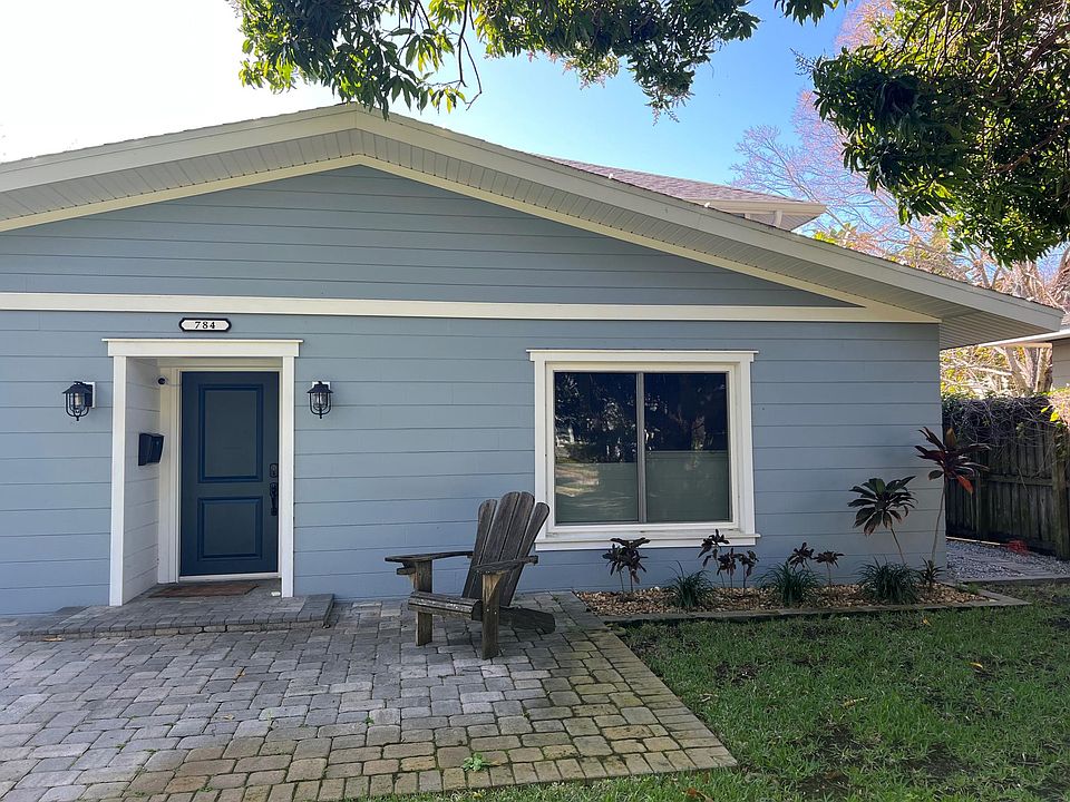 1st image of 784 28th Ave N