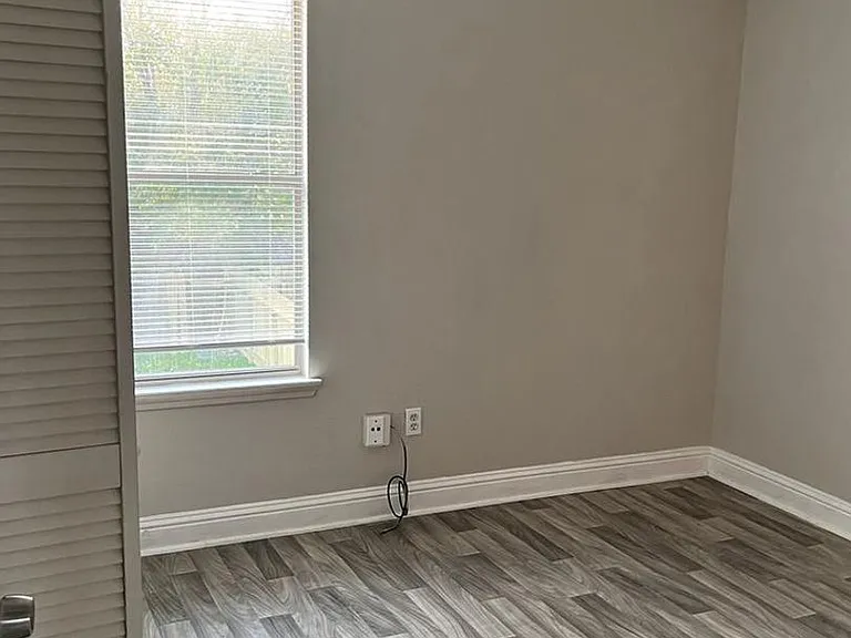 12011 Madison Oak St — Photo 11