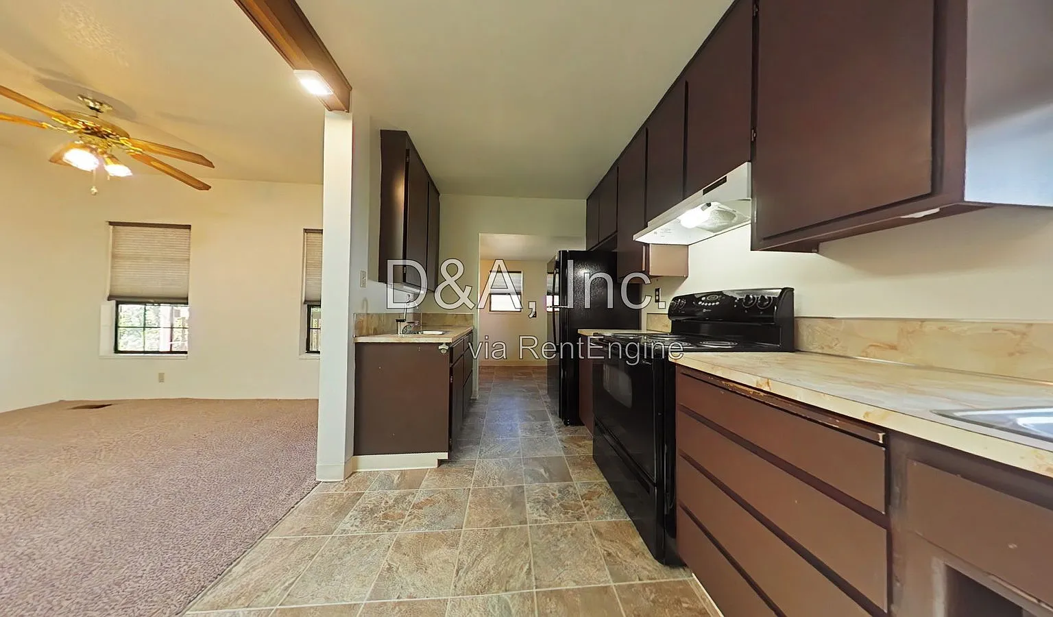3 bed, 1.0 bath, 895 sqft, $2,395 — Photo 4
