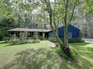 60 Cedarwood Ln, Hope Valley, RI 02832