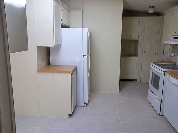 3rd image of 3725 Senegal Cir