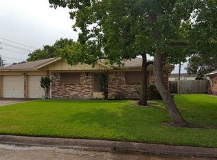 2501 Sunnycrest Dr, Texas City, TX 77590