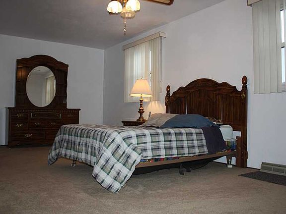 5th image of 276 Boyce Park