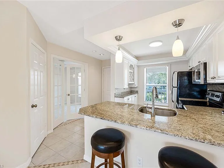 1015 Mainsail Dr #112 — Photo 5