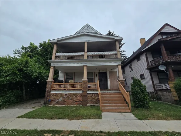 10515 Greenlawn Ave, Cleveland, OH 44108