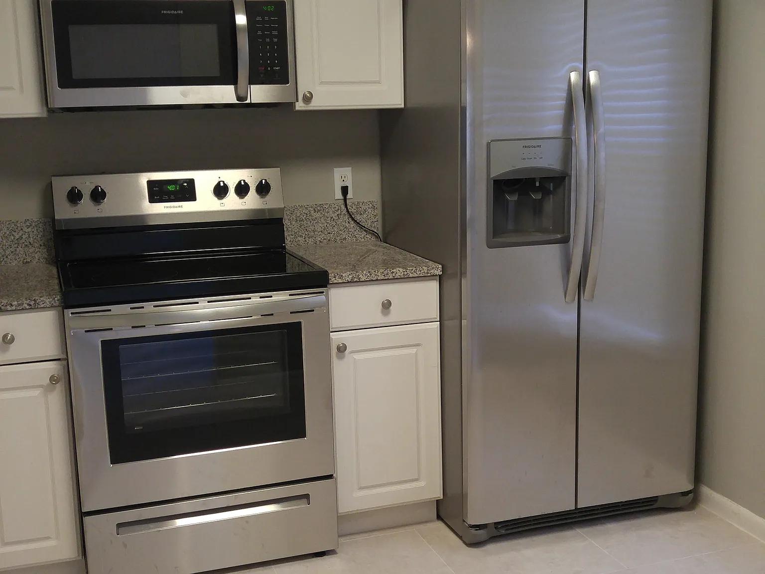 2 bed, 941 sqft, $1,950 — Photo 4