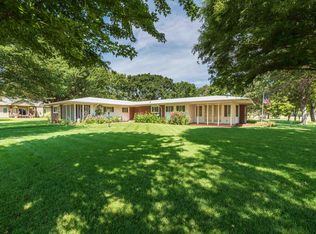 104 W 4th St, Andale, KS 67001