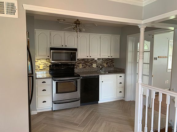 2nd image of 1006 Bakewell Dr