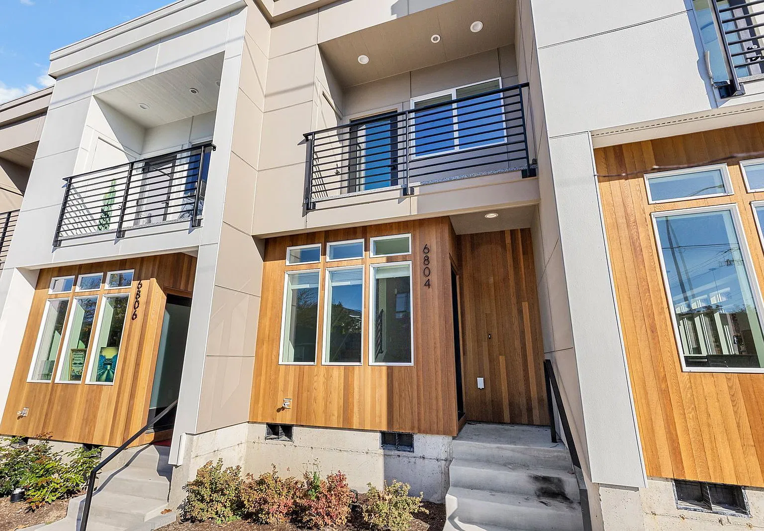 2 bed, 2.5 bath, 984 sqft, $2,795 — Photo 2