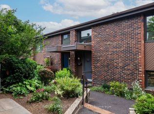 121 Buell St #54, Ottawa, ON K1Z7E7