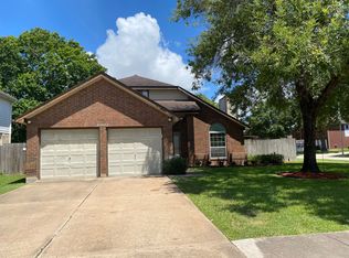 2002 Secretariet Dr, Stafford, TX 77477