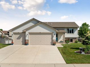 379 Garden Dr, Delano, MN 55328