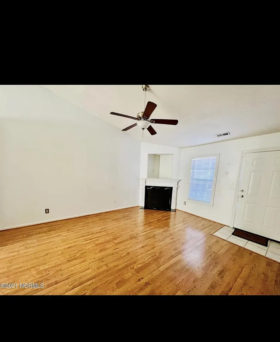 1128 Nicklaus Dr — Photo 3
