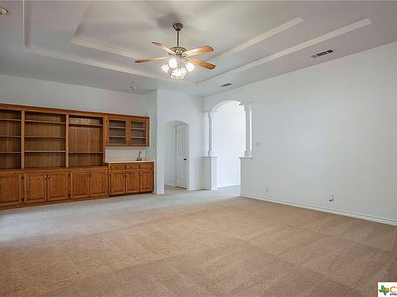 4th image of 1932 Creek Place Dr