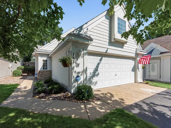 133 Christenson Ct NE, Fridley, MN 55432