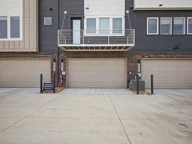 689 Saddle Dr — Photo 27