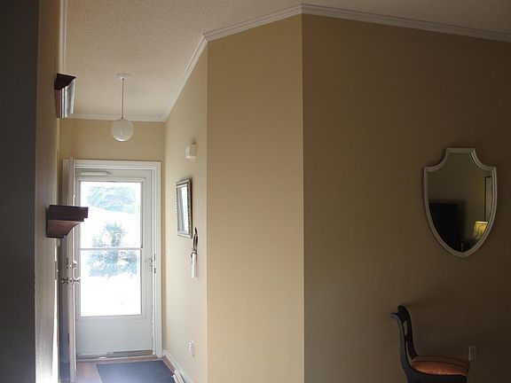 3rd image of 138 Louise Dr