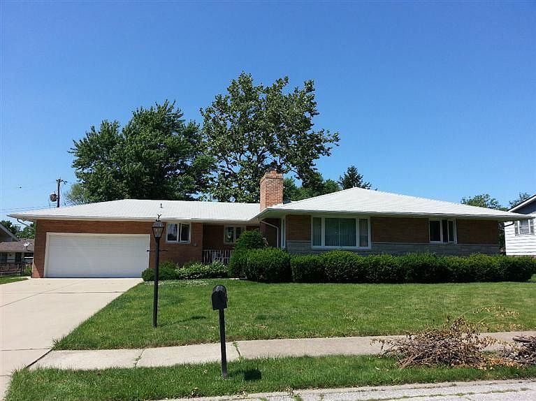 1st image of 642 E 78th Ln