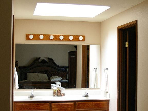 Master Vanity